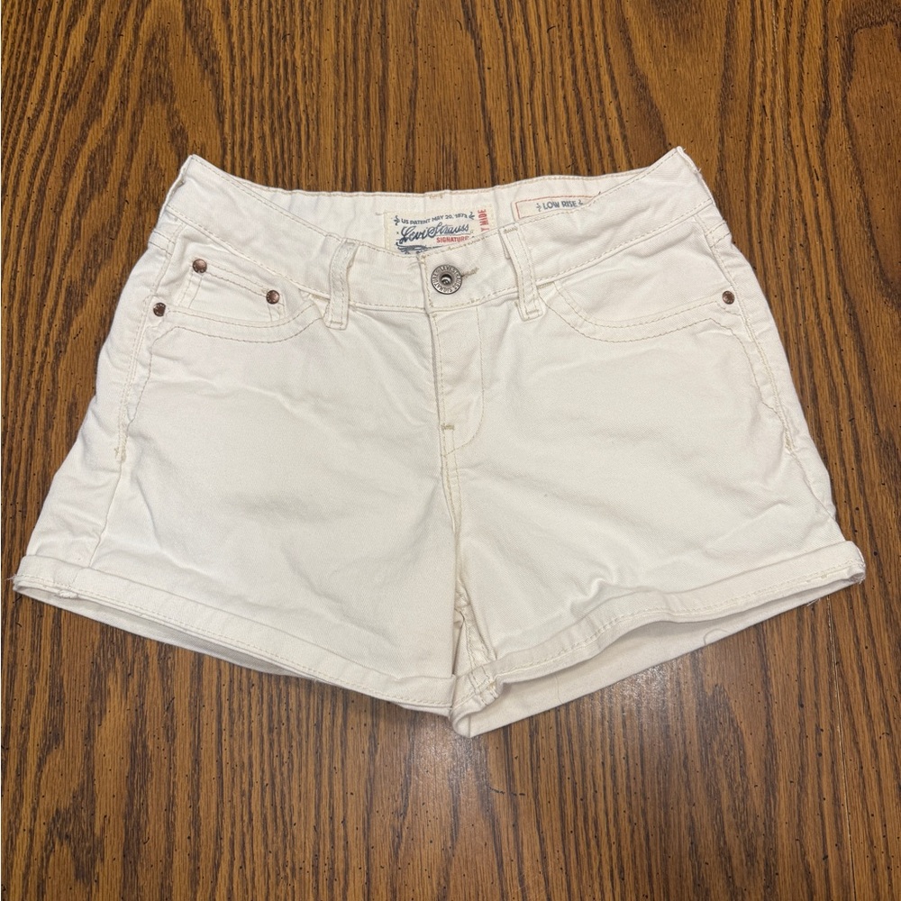 Levi's Women's Low Rise Y2K Shorts